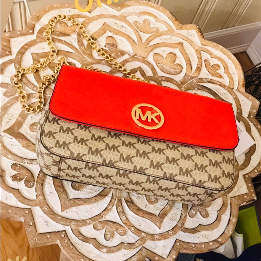 Michael Kors Fulton Signature Flap Chain Bag
